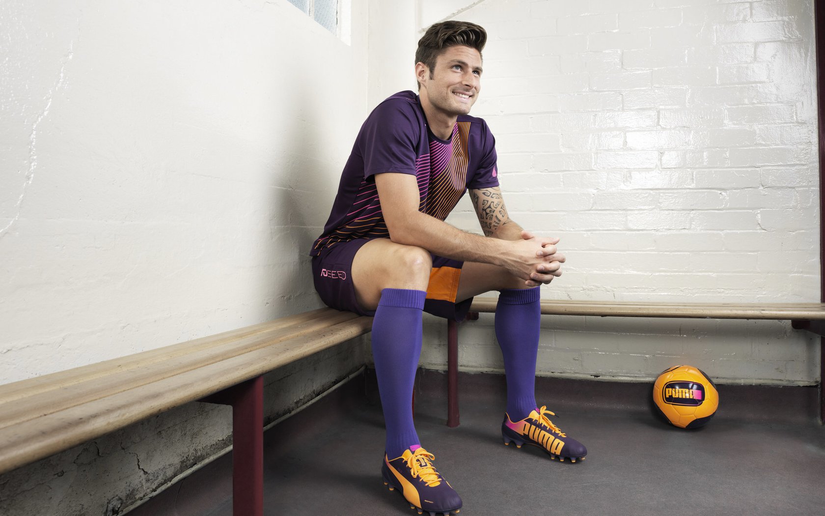 摩洛哥队在巴黎奥运会男足比赛中表现出色，赢得铜牌，摩洛哥著名足球运动员